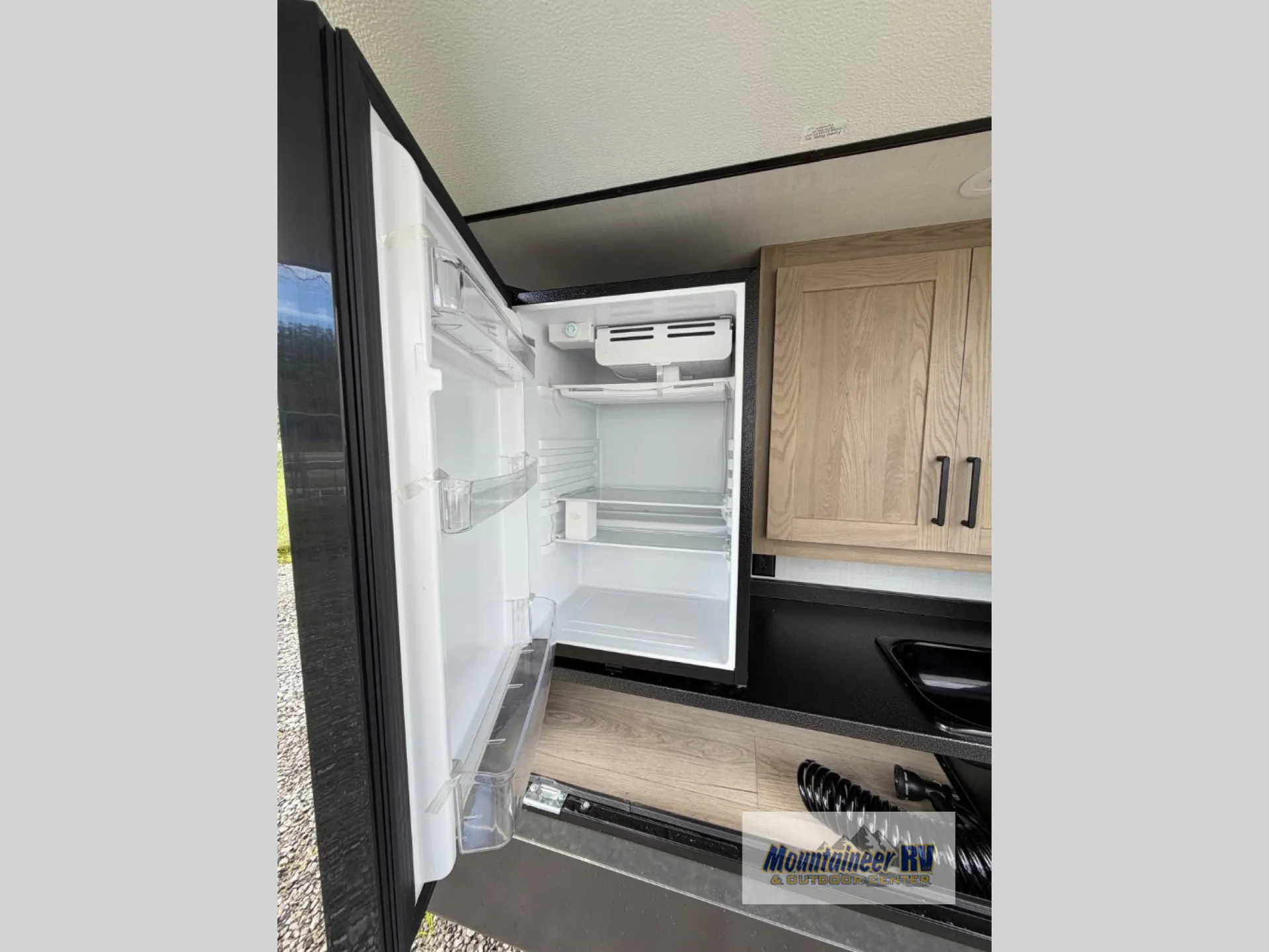 2027 Forest River Rockwood Mini Lite 2513S - Photo 3
