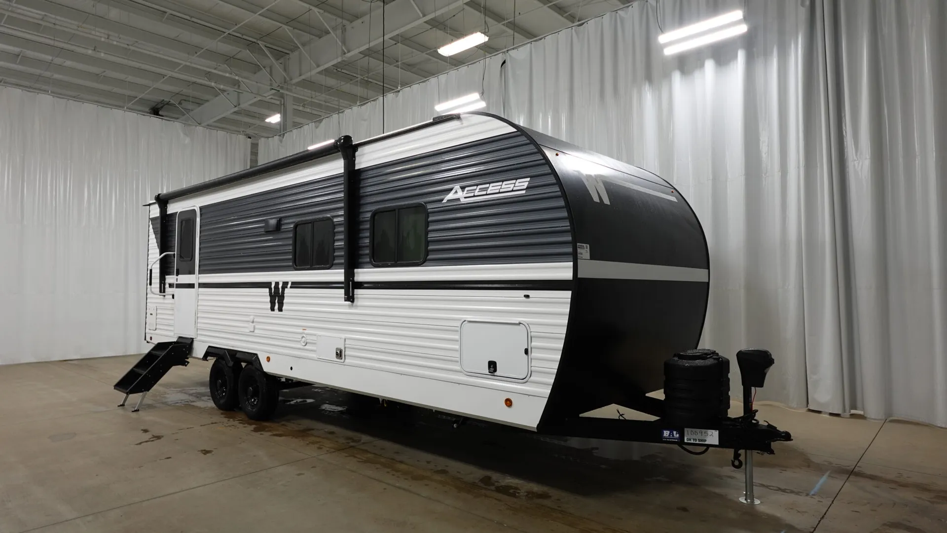 2026 Winnebago Access 24RB - Photo 2