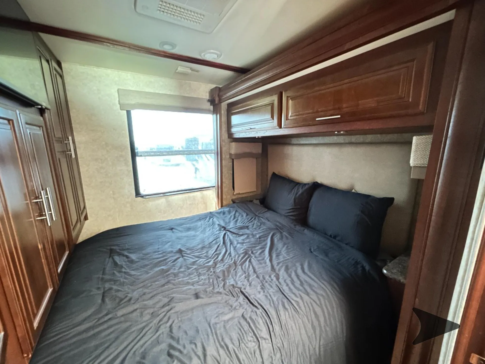 2016 Forest River Georgetown XL 378TS — Photo 7