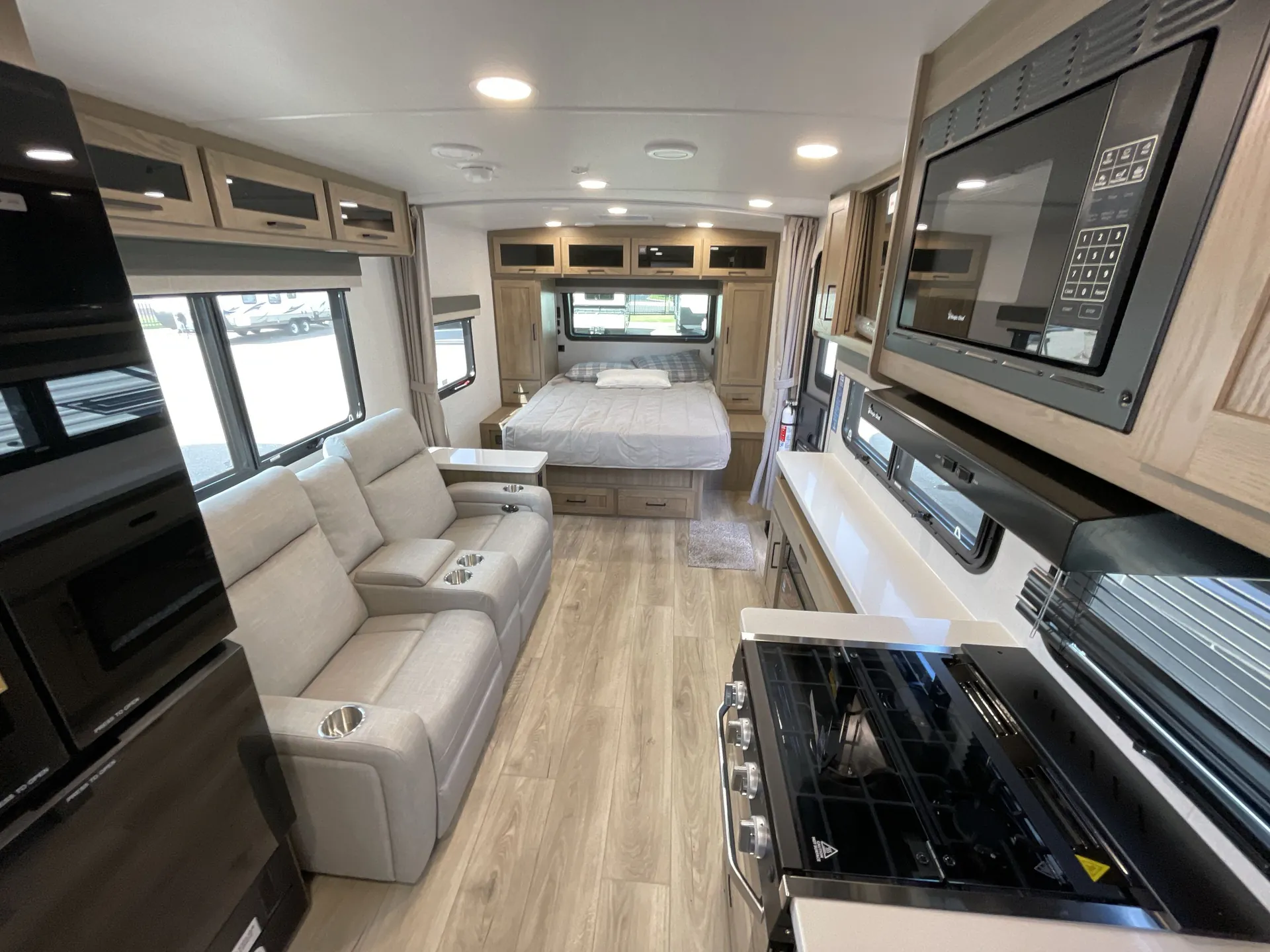 2027 Forest River Rockwood Mini Lite 2524FBT — living area main