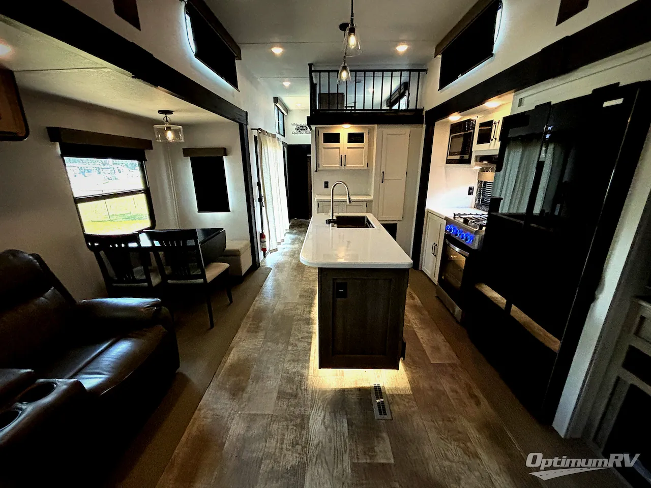 2025 Palomino Puma 402LFT - Photo 4