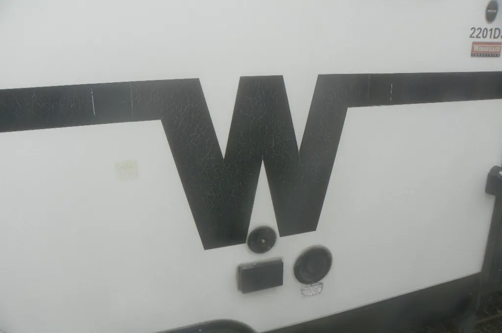 2014 Winnebago Minnie 2201DS - Photo 4