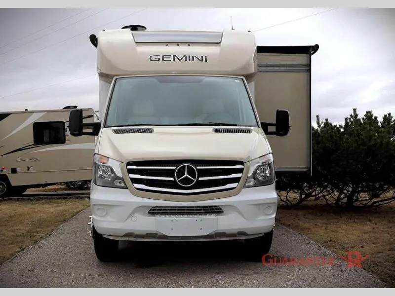 2018 Thor Motor Coach Gemini 24TF - Photo 2