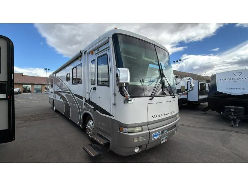 2000 Newmar MOUNTAIN AIRE SPARTAN Used    4093 - Main photo