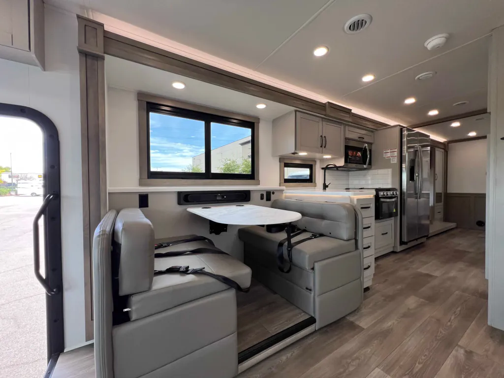 2027 Entegra Coach Vision XL 36C, Photos photo 8