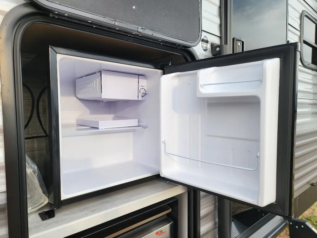 2025 Coachmen Catalina Legacy Edition 243RBS, Photos photo 12
