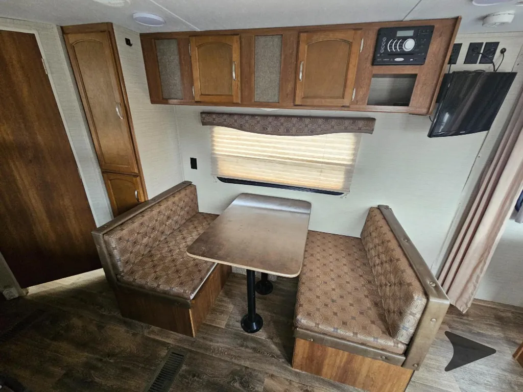 2017 Keystone Springdale 220BHWE, Photos photo 11
