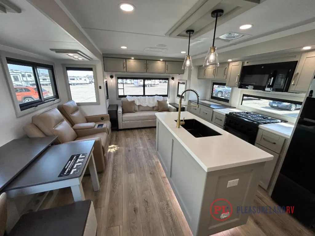 2026 Brinkley Model Z Air 297, Photos photo 6