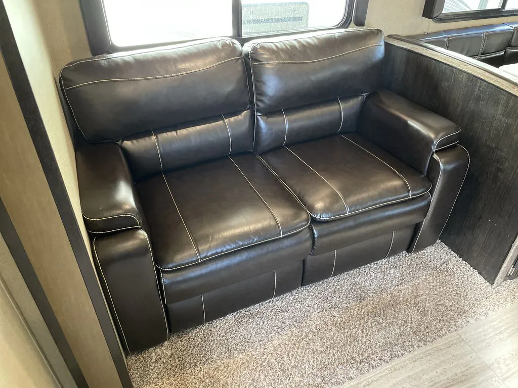 2017 Grand Design Imagine 2800BH, Photos photo 13