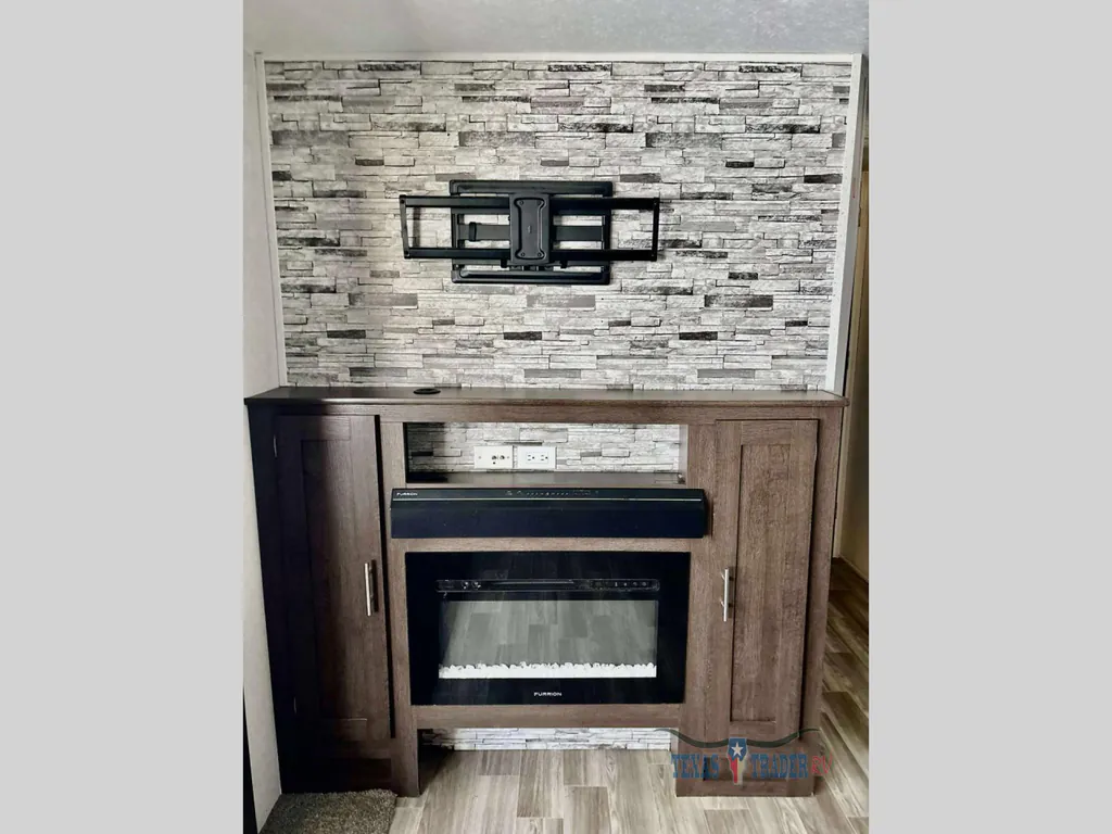 2020 Forest River Wildwood 27RKS, Photos photo 6