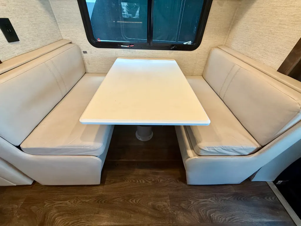 2020 Tiffin Wayfarer 25 RW, Photos photo 11