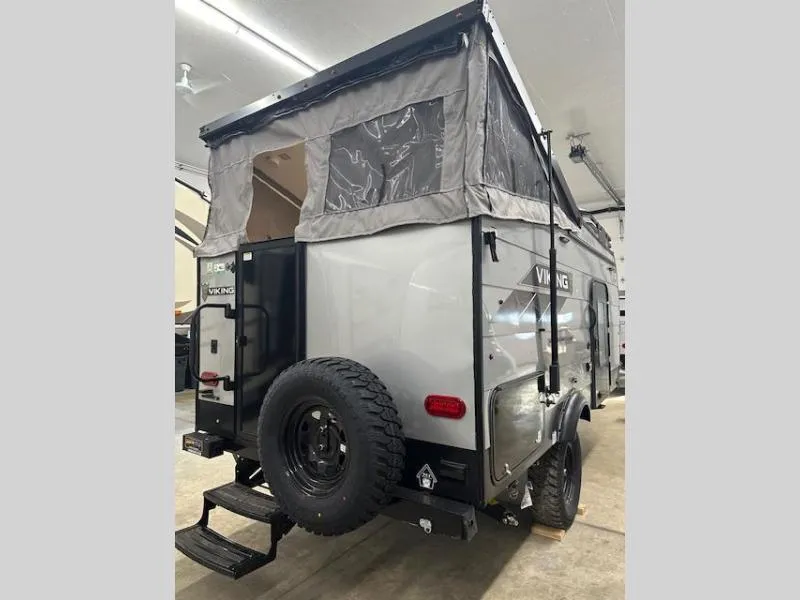 2024 Viking Viking Camping Trailers New    12.0 TD Premier - Photo 2