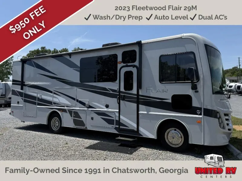 2023 Fleetwood Flair 29M - Photo 2