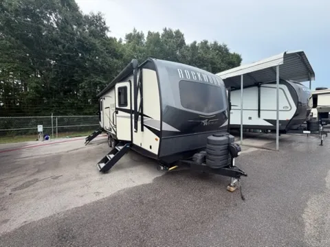 2023 Forest River Rockwood Ultra Lite 2614BS - Photo 2