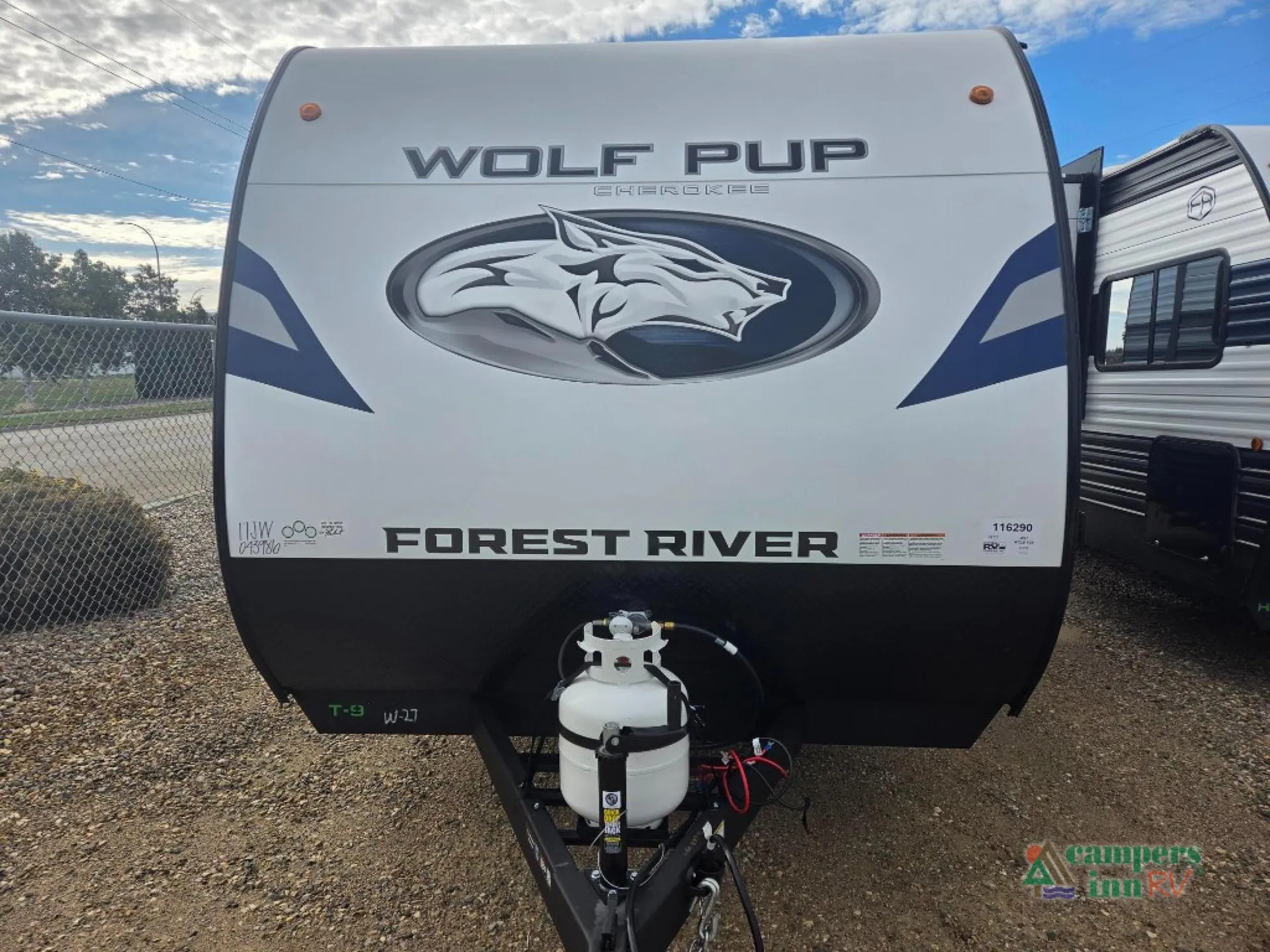 2027 Forest River Cherokee Wolf Pup 17JW