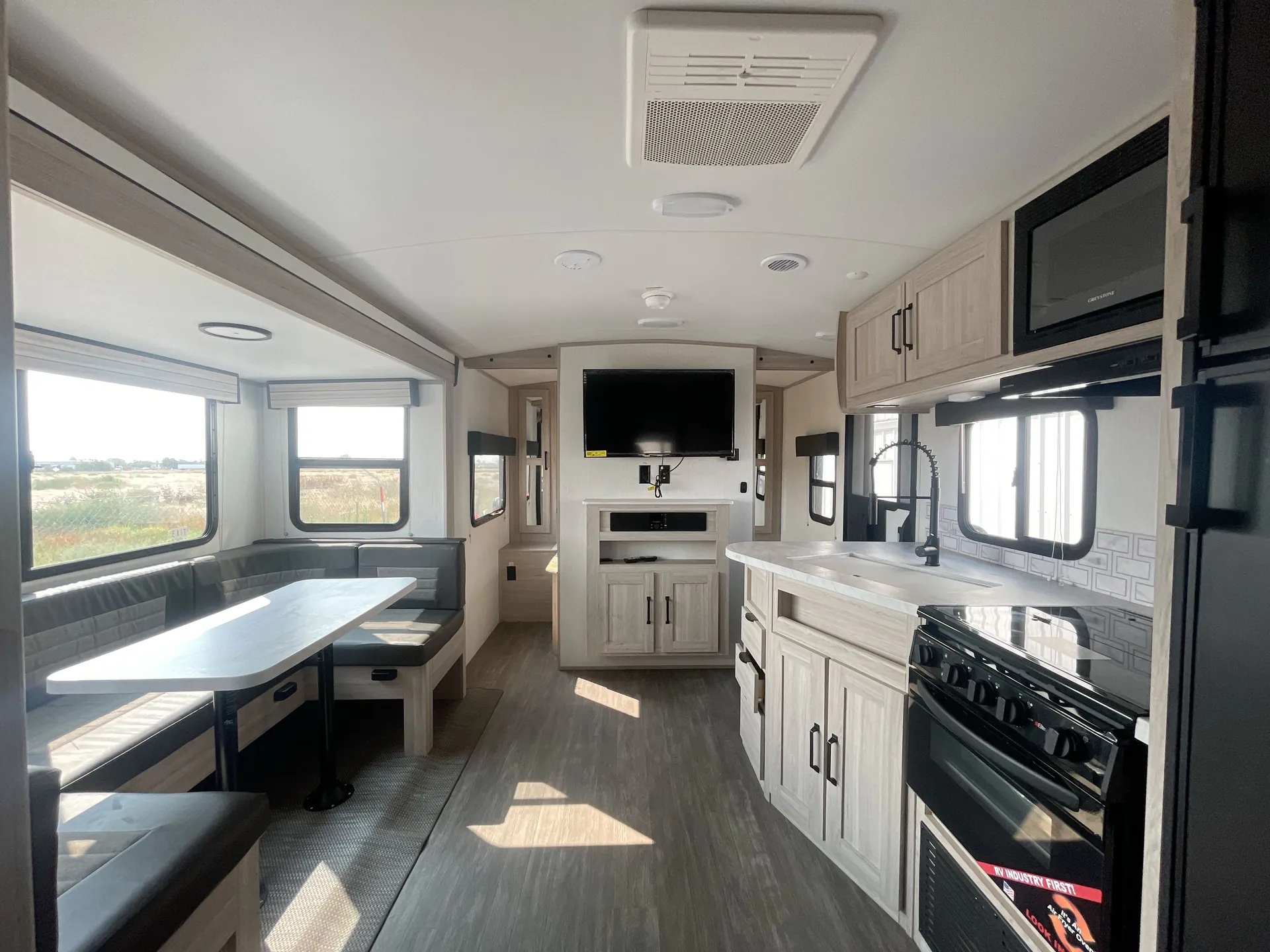 2024 Cruiser RV Shadow Cruiser 240BHS — living area main