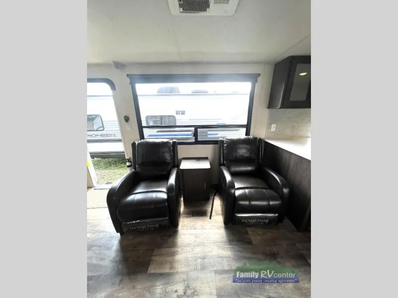 2018 Forest River Wildwood 27RK - Photo 4