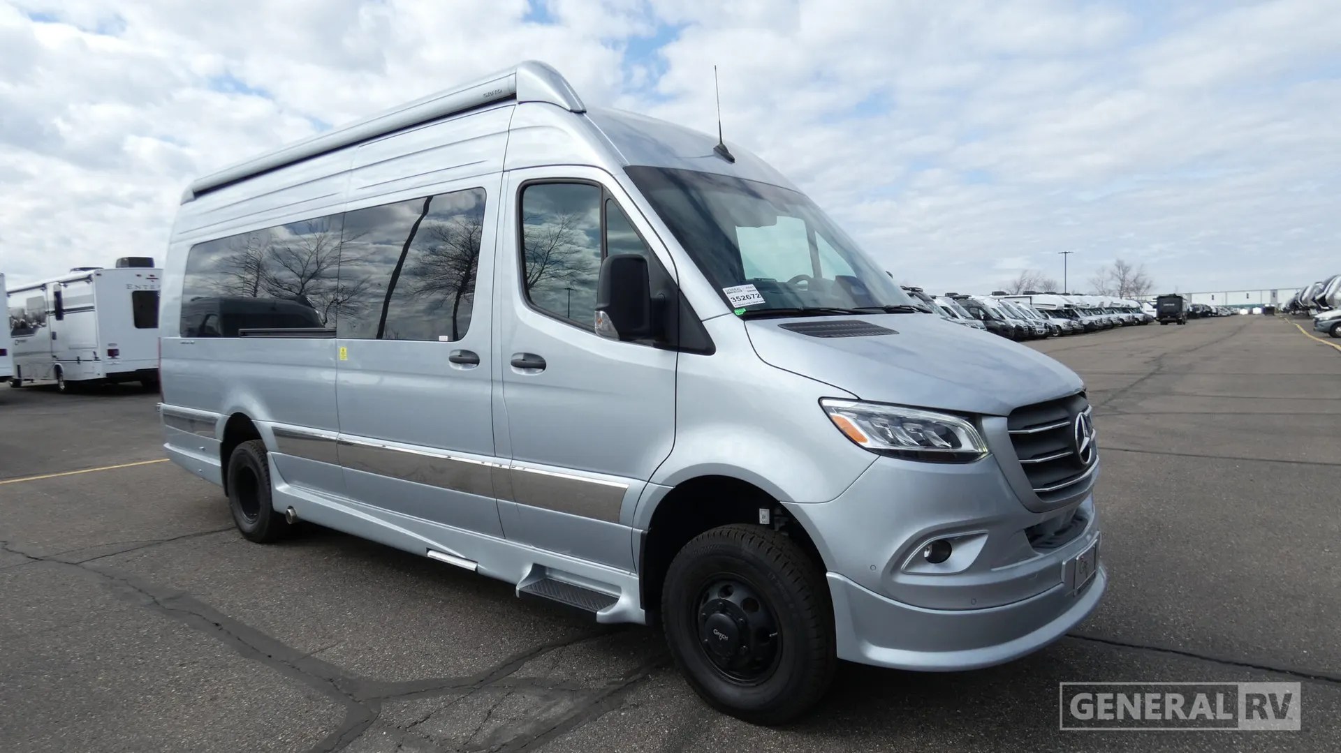 2027 Grech Motors Strada-ion Tour AWD - Photo 2
