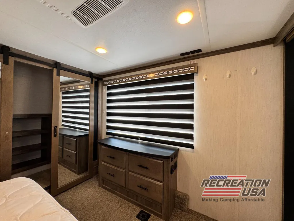 2021 Forest River Vengeance Rogue Armored 351G2, Photos photo 38