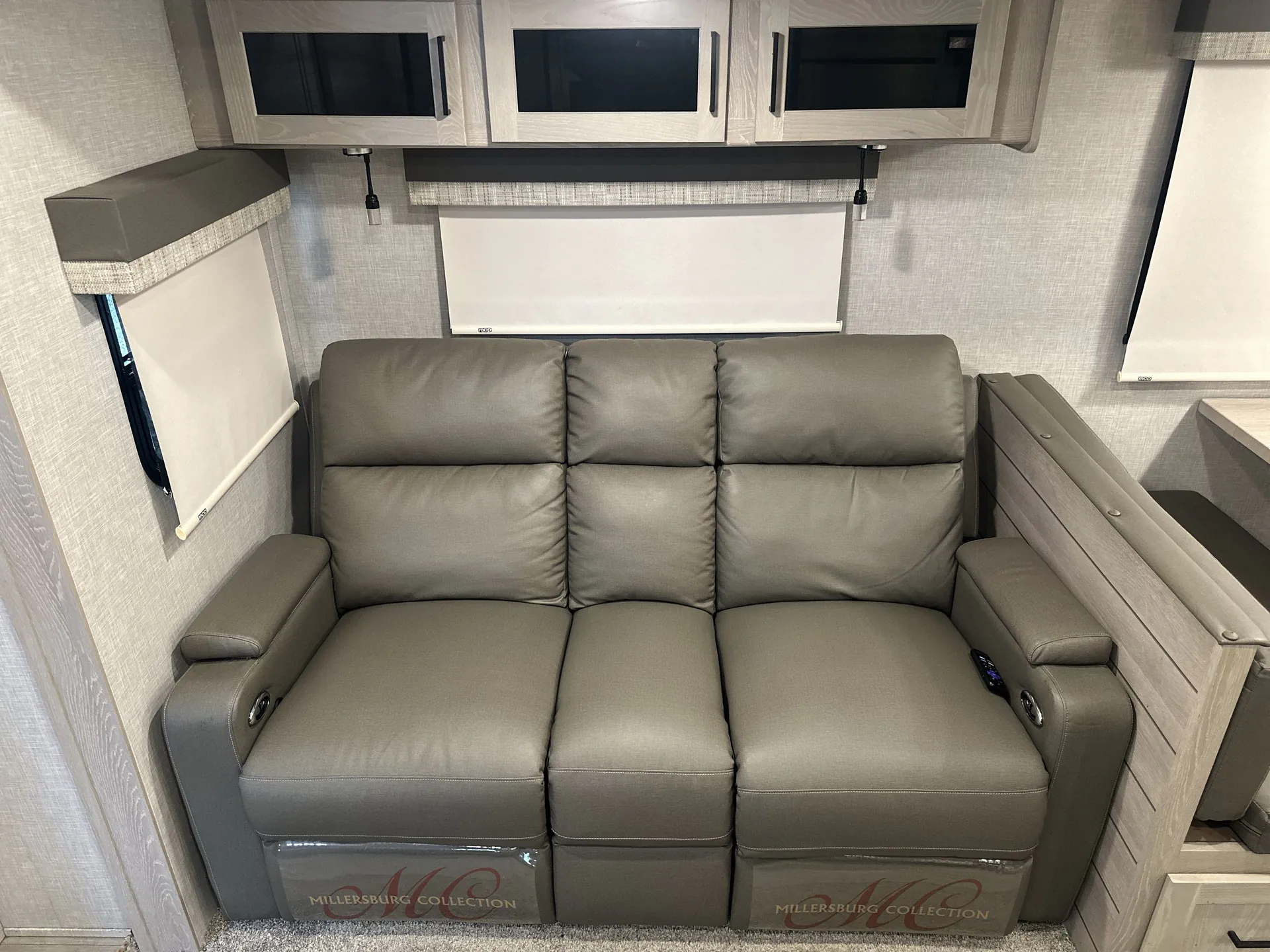 2022 Forest River Flagstaff Classic Super Lite 826RBS — living area main