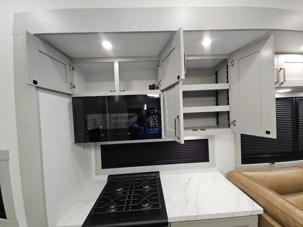 2026 Brinkley Model G 3950, Kitchen photo 13
