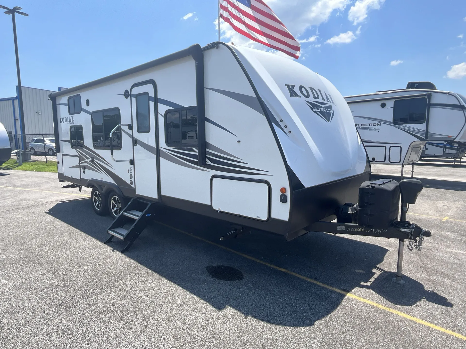 2020 dutchmen Kodiak 227BH - Photo 2