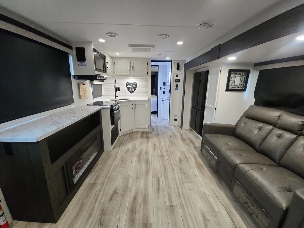 2026 Venture RV Stratus SR282VFD, Photos photo 12