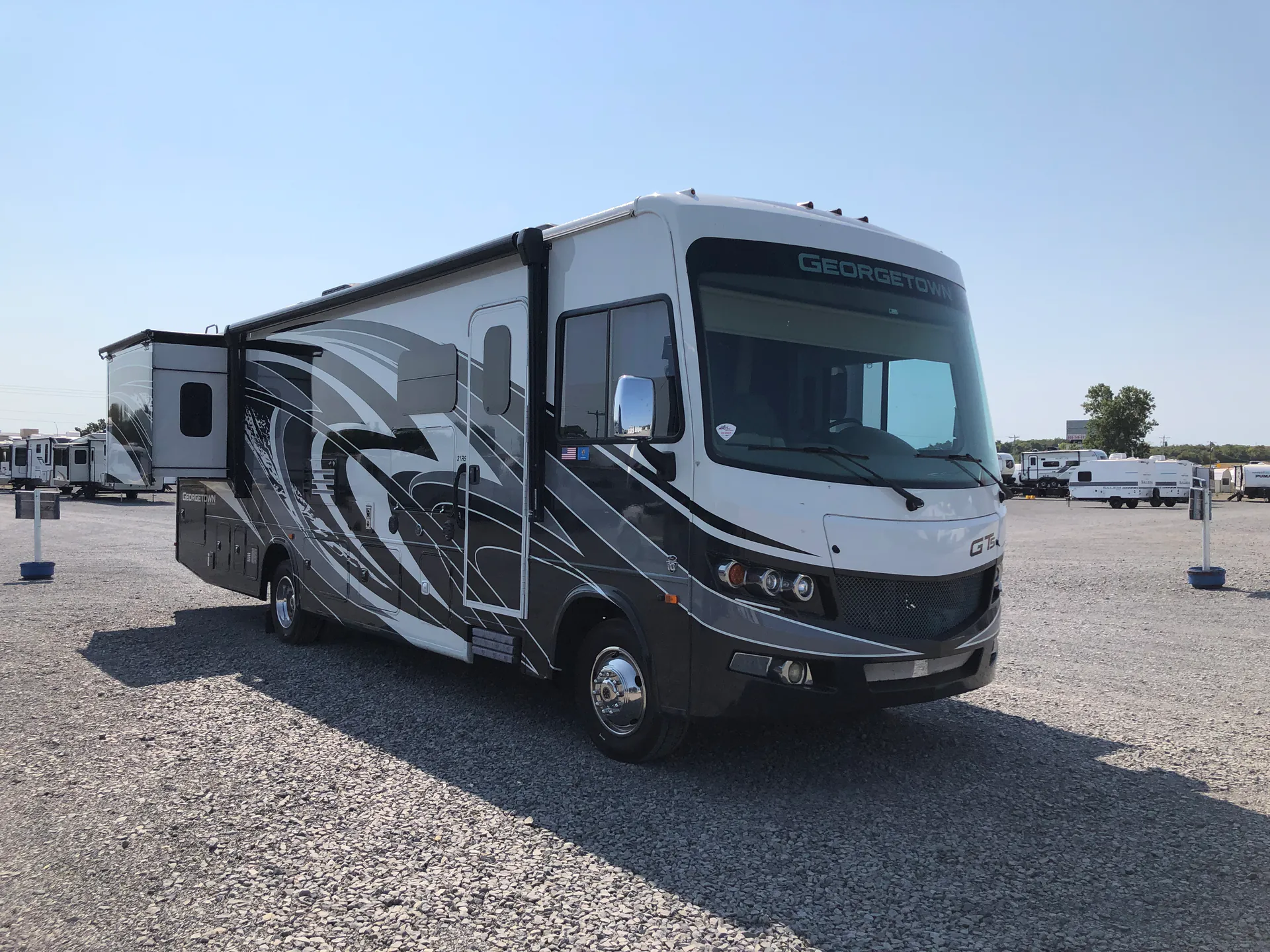 2019 Forest River Georgetown 5 Series GT5 31R5 - Photo 2
