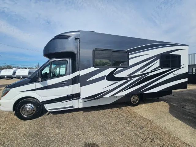 2018 Tiffin Wayfarer 24 FW, Photos photo 5