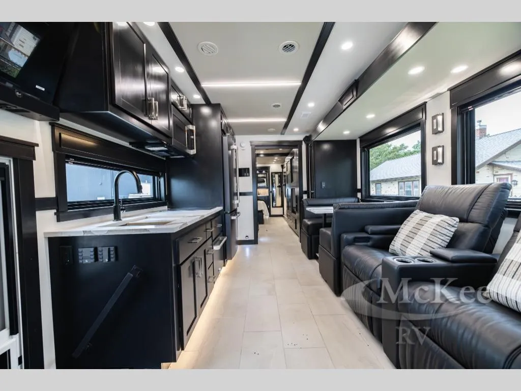 2026 Showhauler Adventure 45BB - Photo 4