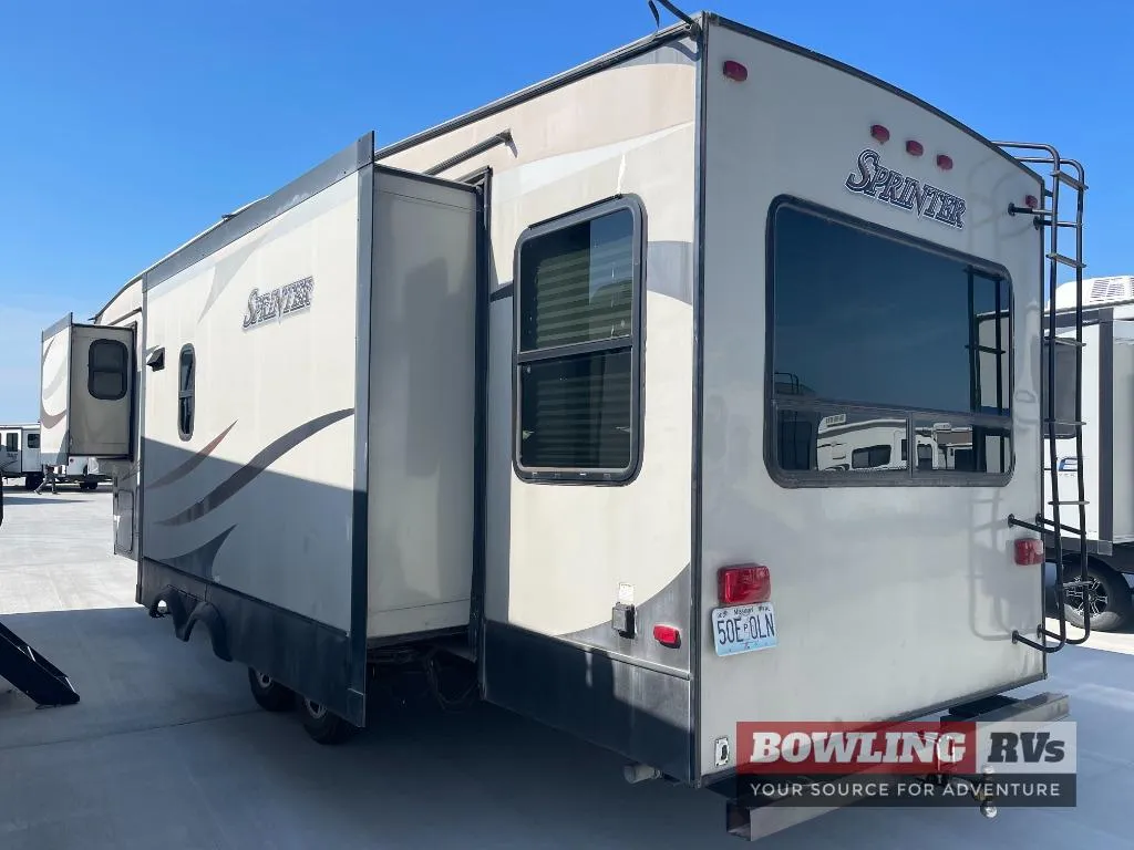 2015 Keystone Sprinter 298FWRLS - Photo 3
