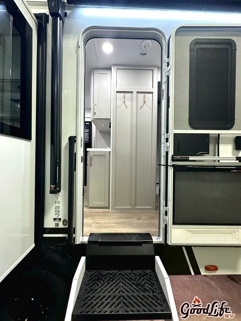2026 Brinkley Model Z 297, Photos photo 21