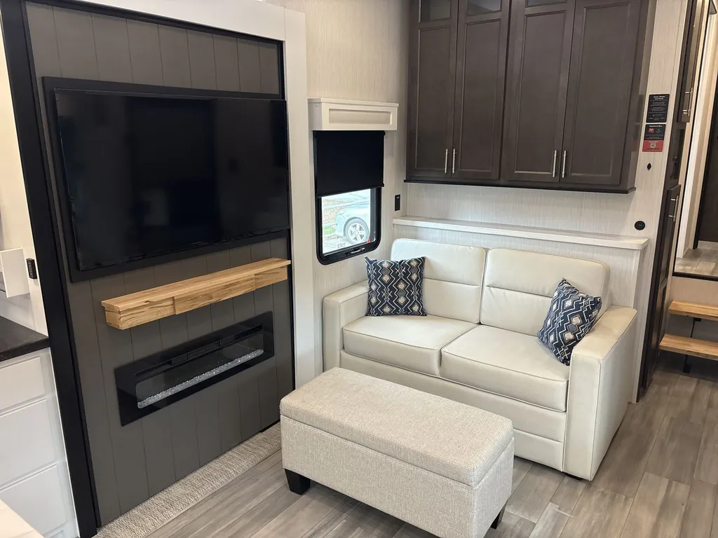 2024 Forest River Cedar Creek 391WOW, Photos photo 15