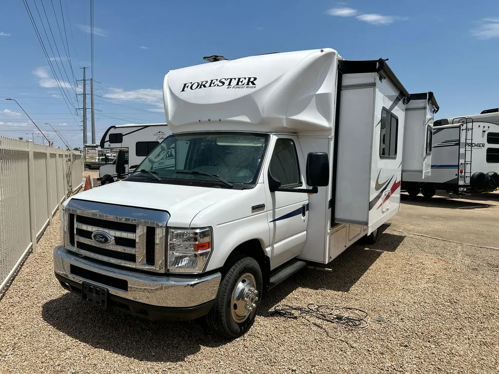 2019 Forest River Forester 2441DS - Photo 3