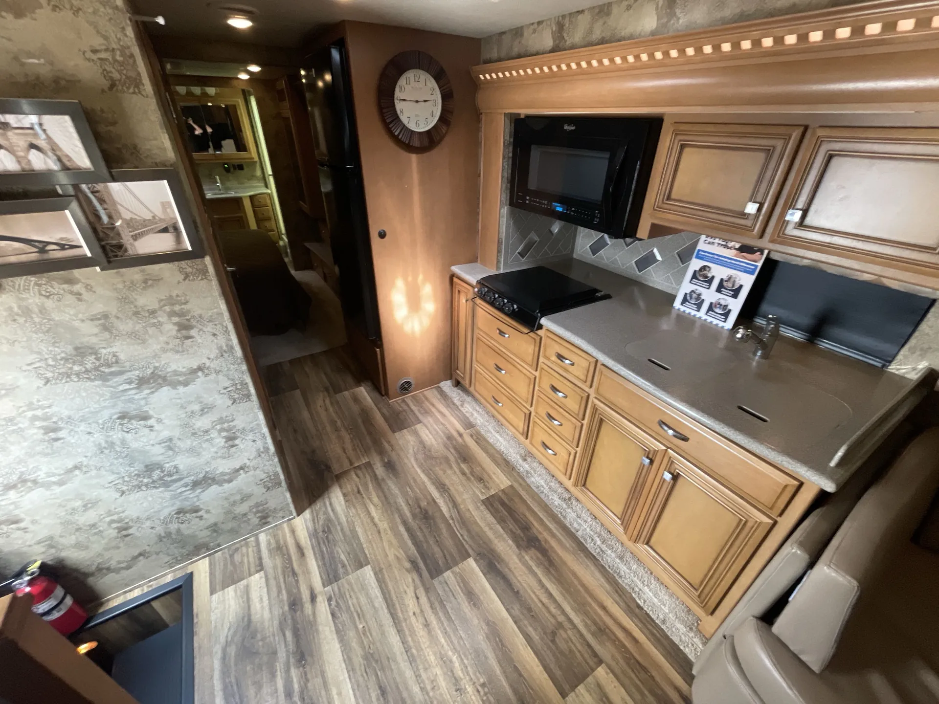 2017 Newmar Bay Star 3403 — living area main