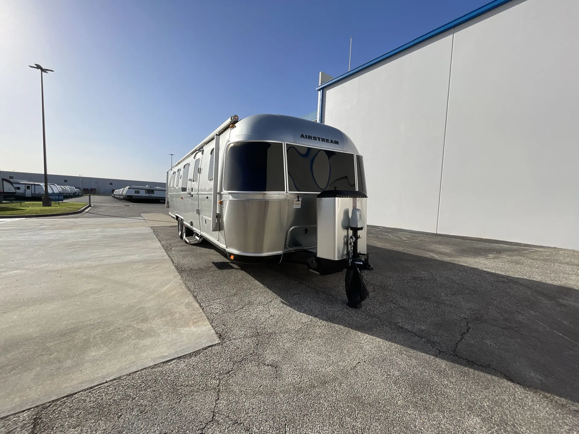 2018 airstream Classic 33FB Twin - Photo 2