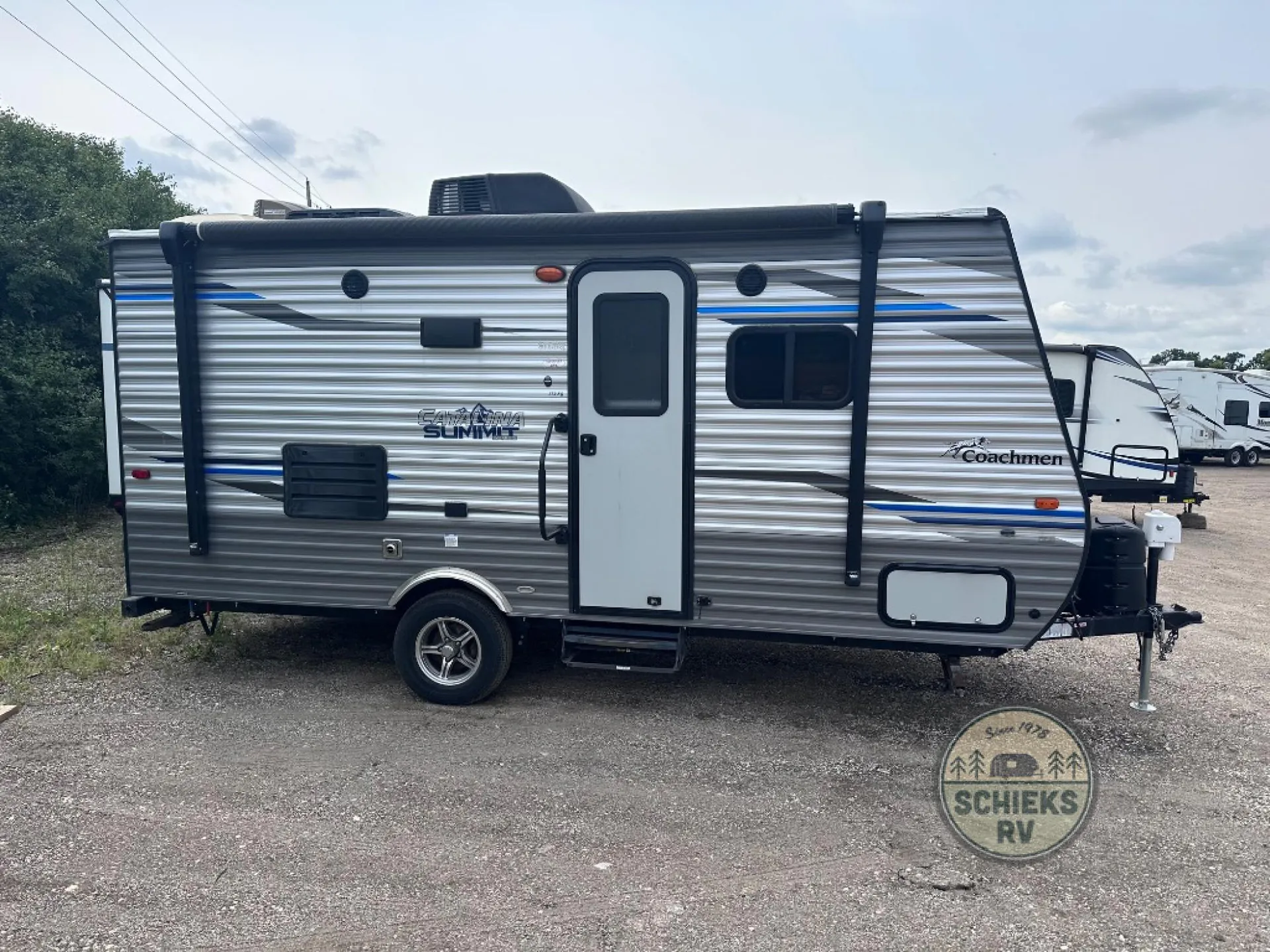 2020 Coachmen Catalina Summit 172FQ - Photo 3