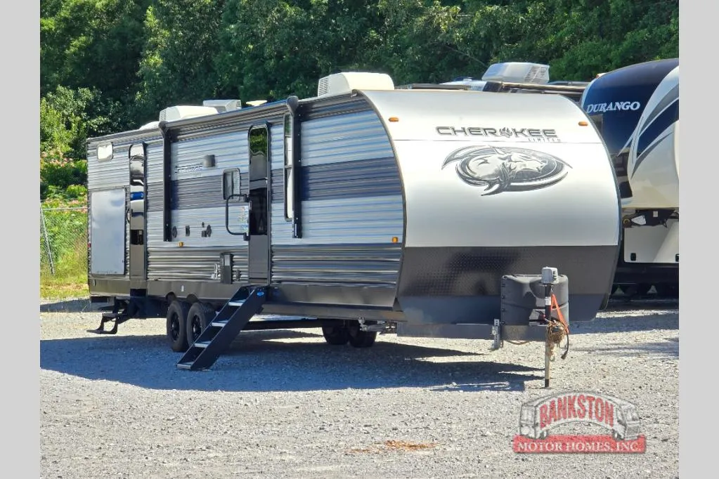 2022 Forest River Cherokee 324TS - Photo 2