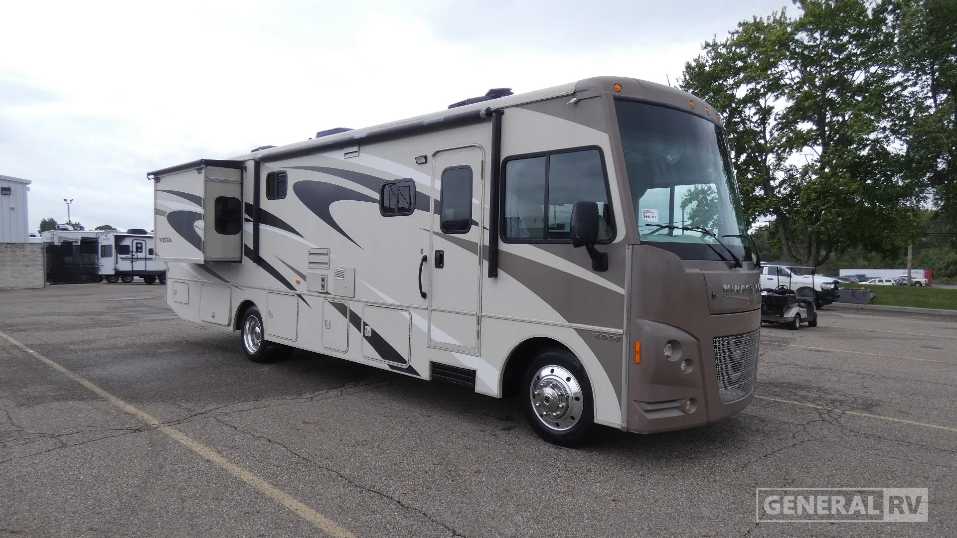 2015 Winnebago Vista 35F - Photo 2