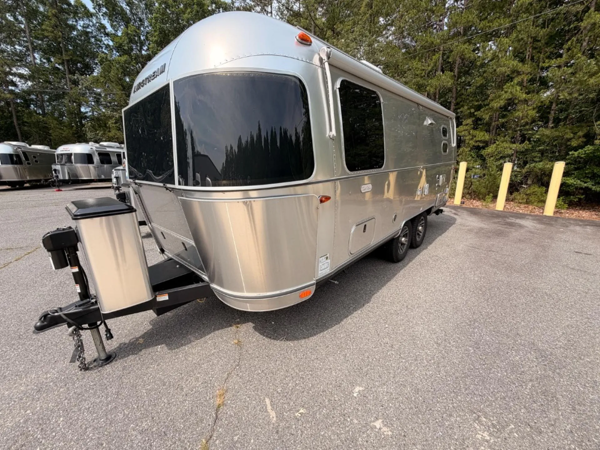 2025 Airstream Trade Wind 23FB - Photo 4