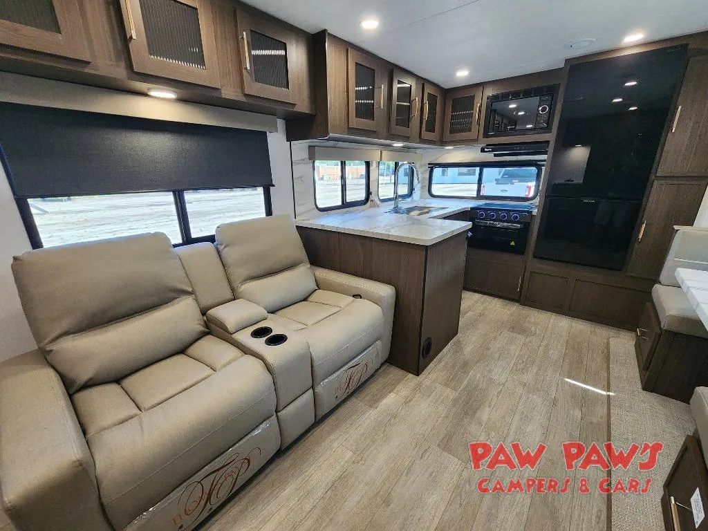 2027 Coachmen Freedom Express Ultra Lite 274RKS - Photo 3