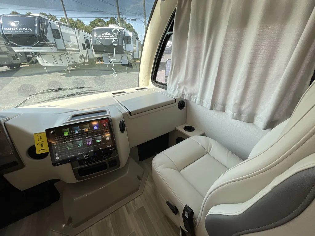 2026 Thor Motor Coach Axis 26.2, Photos photo 14