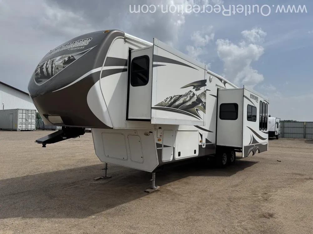 2014 Keystone Montana Mountaineer 295RKD - Photo 4