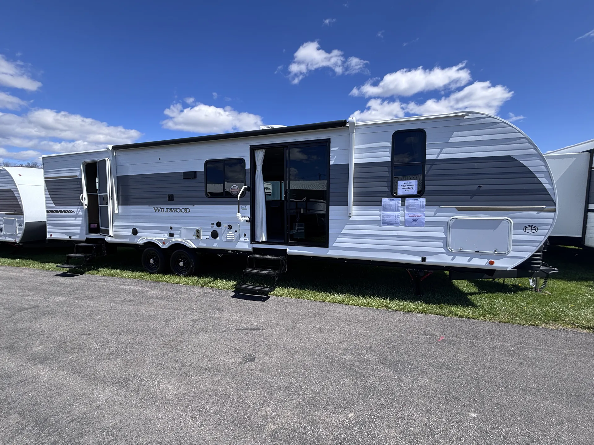 2026 Forest River Wildwood 36VBDS dealer photo 1 from Oak Hill Motors