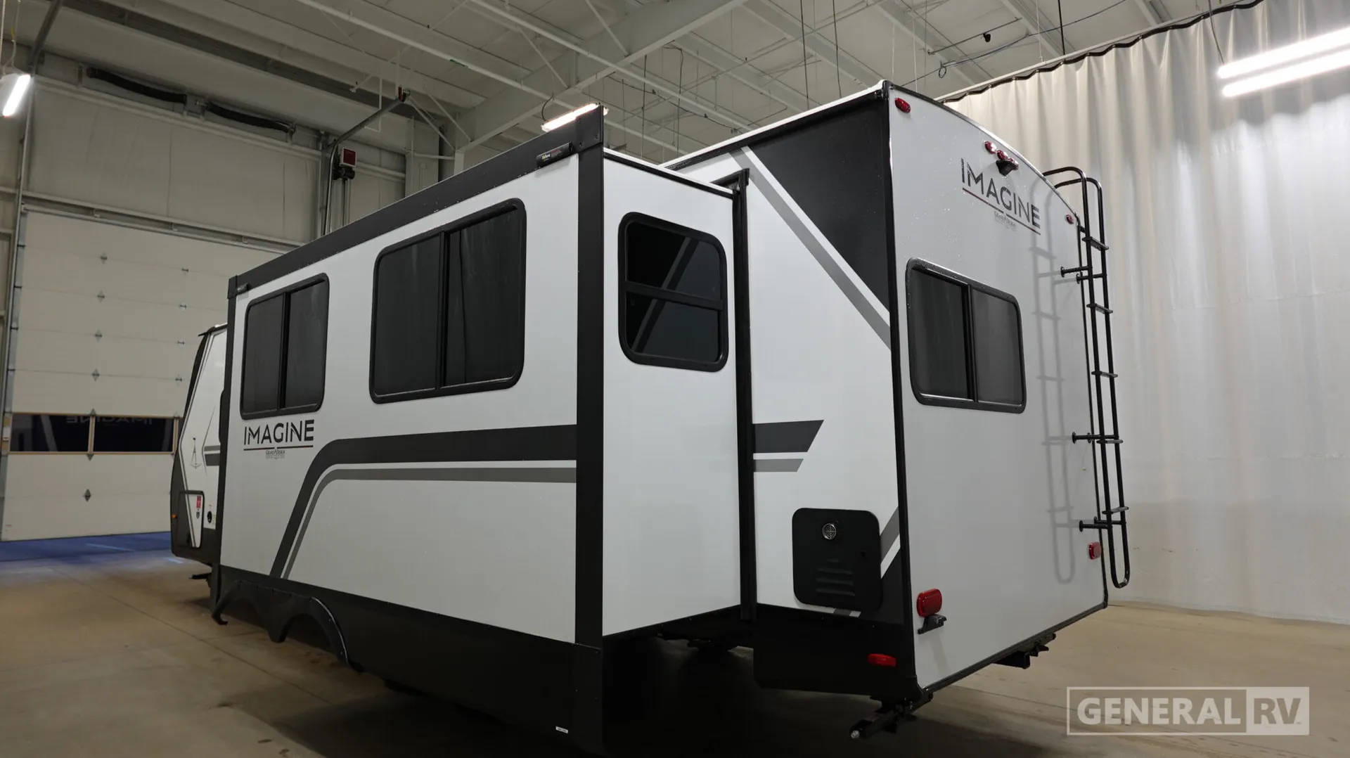 2026 Grand Design Imagine 2670MK - Photo 4