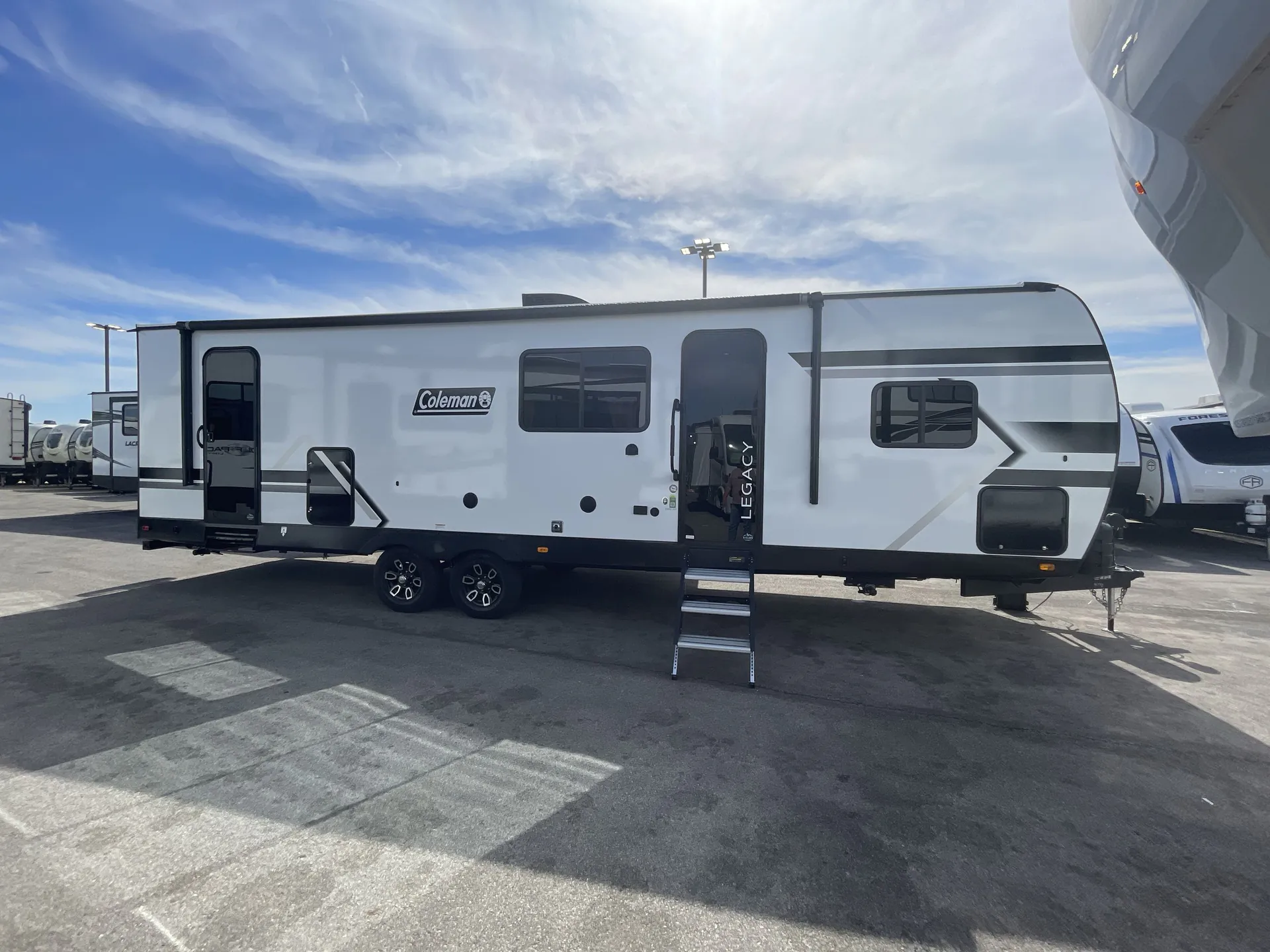 2025 Keystone Coleman Legacy 2900BH — campside