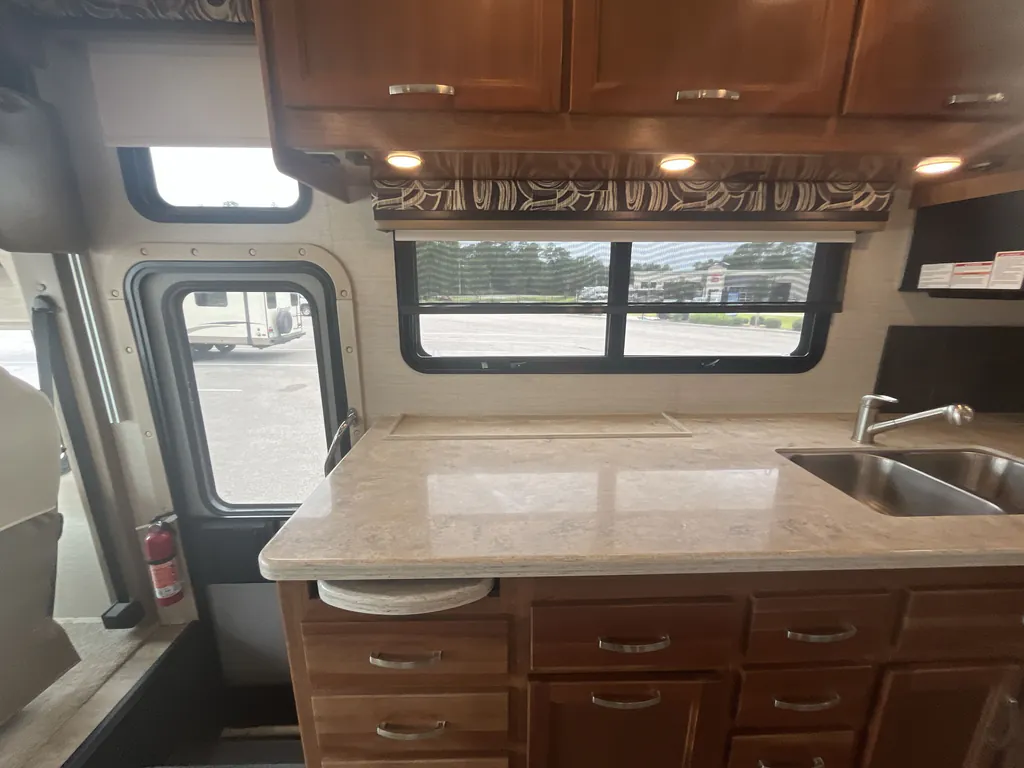 2018 Jayco Precept 35S, Photos photo 13