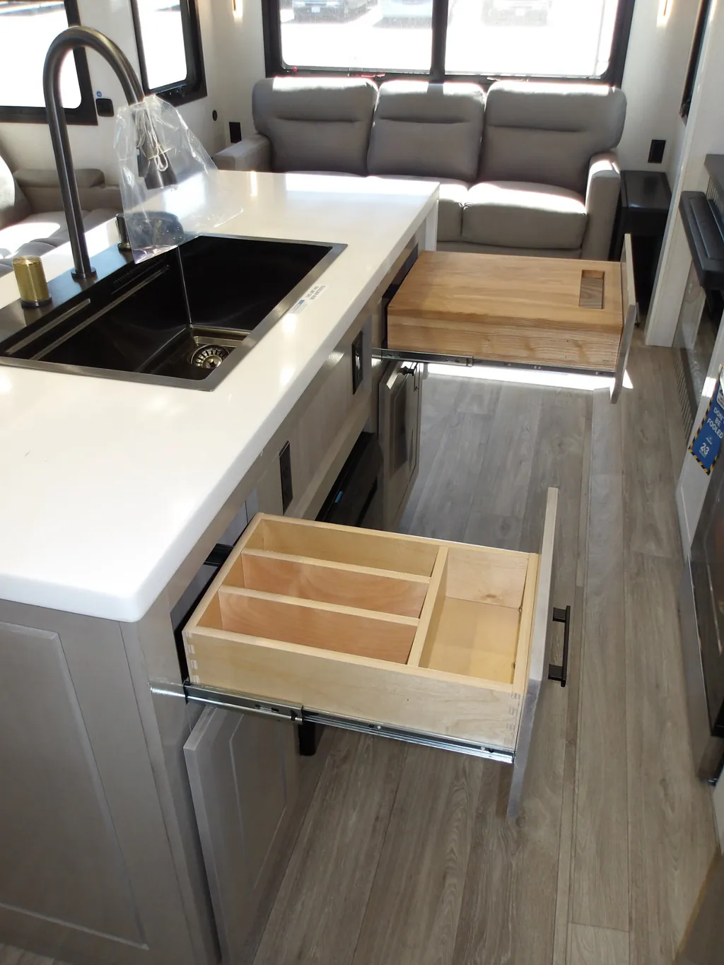 2027 Jayco Pinnacle 32RLTS, Photos photo 26
