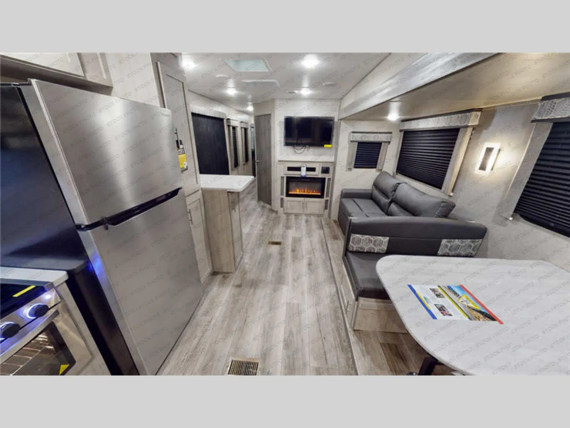 2027 Coachmen Catalina Destination Series 39MKTS - Photo 3