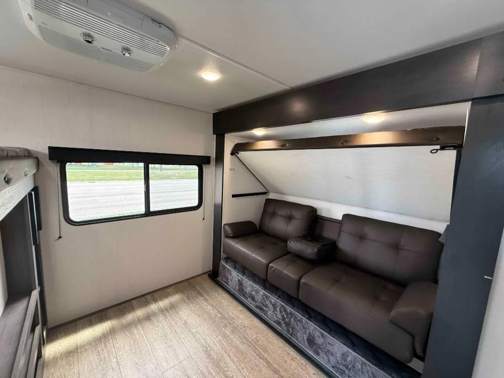 2026 Forest River Cherokee Alpha Wolf 33BH, Photos photo 20